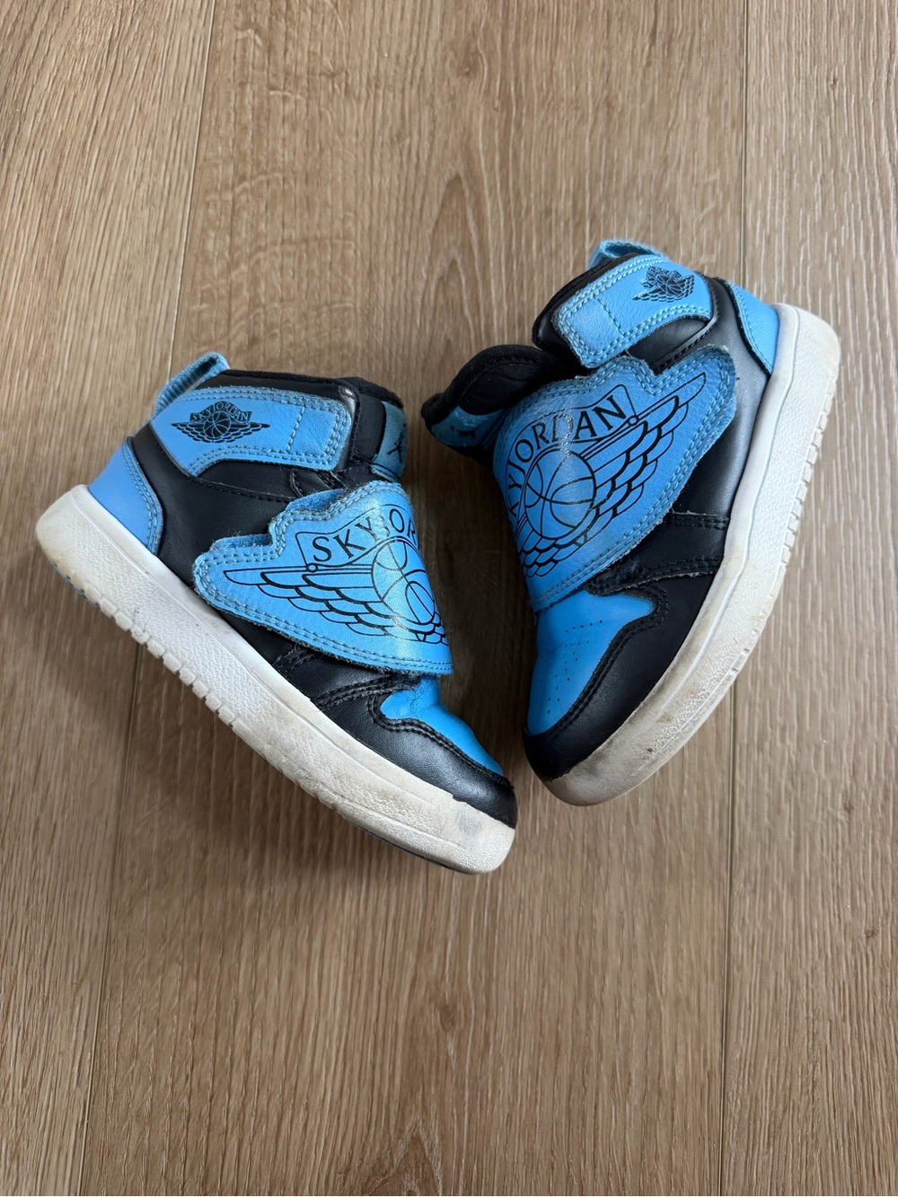 Nike Sky Jordan 1 High UNC University Blue Black Toddler Shoes 11C